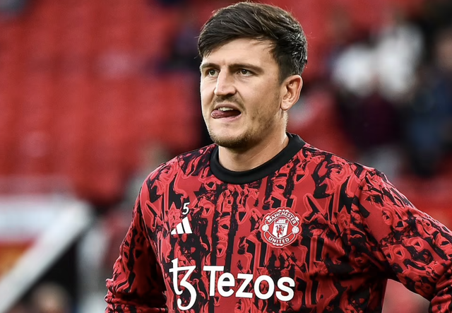 Điều gì tiếp theo cho Harry Maguire khi ở lại CLB M.U? - Ảnh 1.