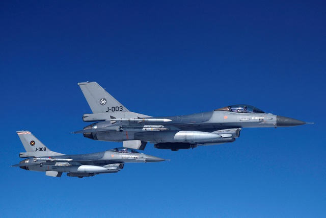 Mỹ đồng ý về cung cấp tiêm kích F-16 cho Ukraine khi hoàn tất huấn luyện - Ảnh 1.