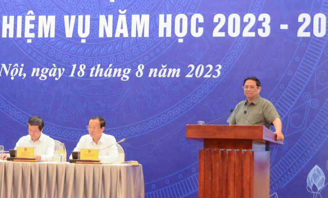 Thủ tướng Phạm Minh Chính chỉ đạo sớm công bố phương án thi tốt nghiệp THTP 2025 - Ảnh 2.