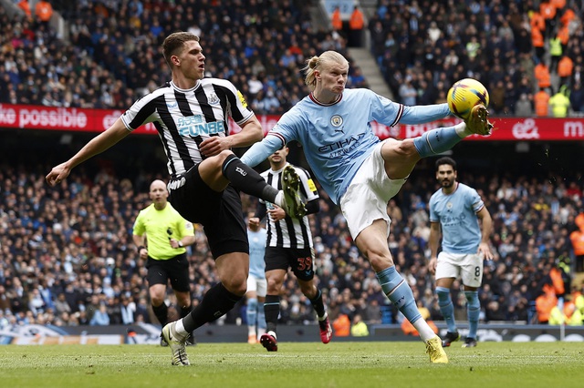 Lịch thi đấu Ngoại hạng Anh hôm nay 19.8: Man City-Newcastle, cuộc chiến nhà giàu - Ảnh 2.