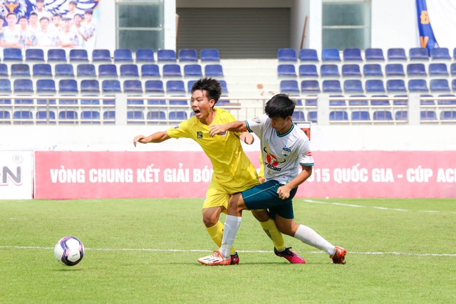 VCK U.15 quốc gia: HAGL đánh bại Hà Nội nhờ quyết định thay thủ môn bất ngờ - Ảnh 1.