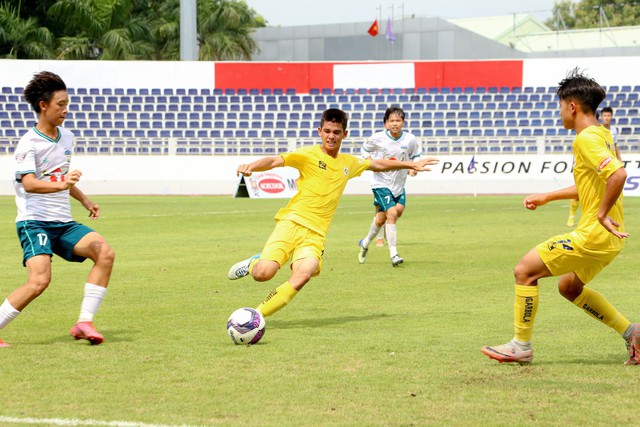 VCK U.15 quốc gia: HAGL đánh bại Hà Nội nhờ quyết định thay thủ môn bất ngờ - Ảnh 2.