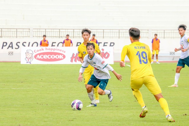 VCK U.15 quốc gia: HAGL đánh bại Hà Nội nhờ quyết định thay thủ môn bất ngờ - Ảnh 3.