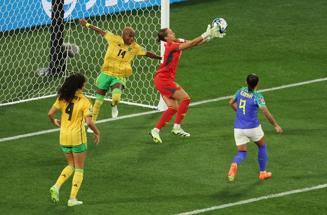 Bất lực trước Jamaica, đội tuyển nữ Brazil bị loại khỏi World Cup nữ 2023 - Ảnh 2.