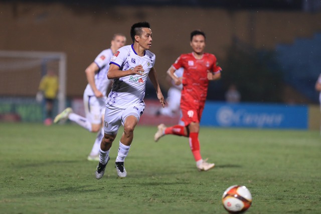 Trước trận 'chung kết' V-League, Văn Quyết tiết lộ bất ngờ về trọng tài - Ảnh 1.
