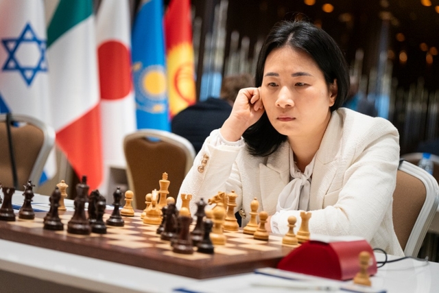 Lê Quang Liêm bất phân thắng bại trận ra quân World Cup cờ vua 2023 - Ảnh 2.