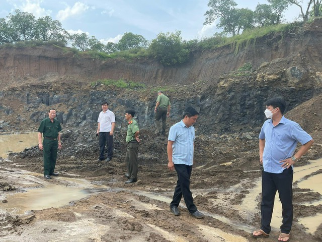 Bình Phước: H.Bù Đăng buông lỏng quản lý trong khai thác khoáng sản - Ảnh 3.