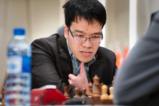 Lê Quang Liêm bất phân thắng bại trận ra quân World Cup cờ vua 2023 - Ảnh 1.