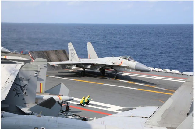 Hải quân Trung Quốc chuyển đơn vị cho không quân, tập trung phát triển tàu sân bay? - Ảnh 1.