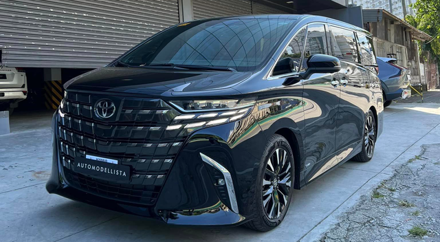 Lô xe Toyota Alphard 2024 đầu tiên về Việt Nam - Ảnh 2.