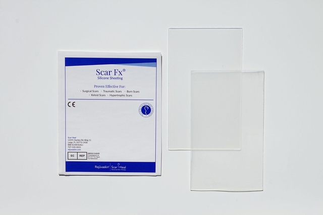 Miếng dán silicone sheeting Scar FX chứa silicone y tế có hiệu quả lên các vết sẹo lồi, sẹo phì đại