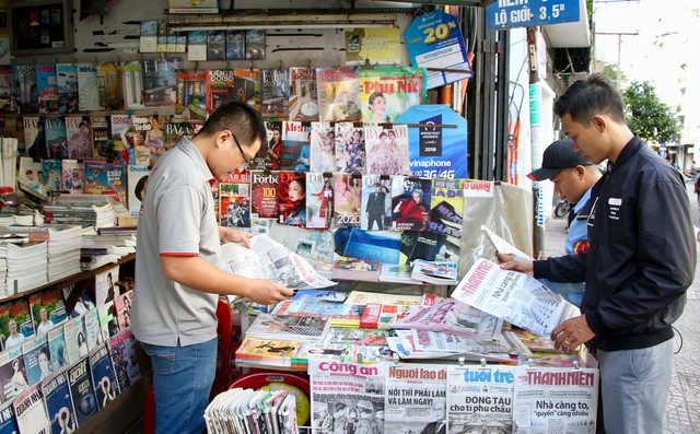 Báo chí hoang mang vì thuế - Ảnh 1.