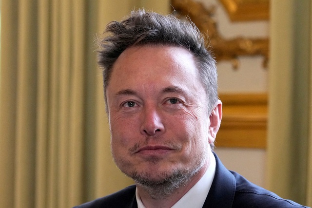 Ông Elon Musk được đối xử đặc biệt ở Ukraine? - Ảnh 1.