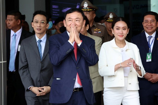Ông Thaksin đã về đến Bangkok, tiếp nhận 'quy trình pháp lý' - Ảnh 3.