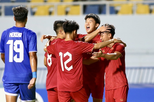 U.23 Việt Nam thắng U.23 Philippines bằng đội hình 2 - Ảnh 1. U.23 Việt Nam thắng U.23 Philippines bằng đội hình 2 - Ảnh 1.