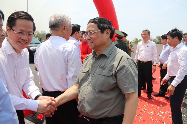 Đảng bộ Bình Thuận sơ kết giữa nhiệm kỳ 2020 - 2025: Tháo gỡ nhiều điểm nghẽn - Ảnh 5.
