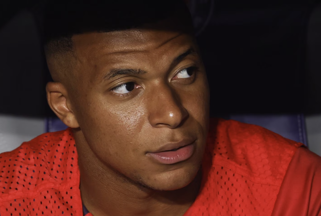 Mbappe không được làm đội trưởng CLB PSG - Ảnh 2.