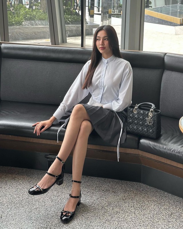 Jennie diện giày Mary Jane thu hút, netizen ‘cập nhật’ cho tủ giày đầu mùa thu  - Ảnh 7.
