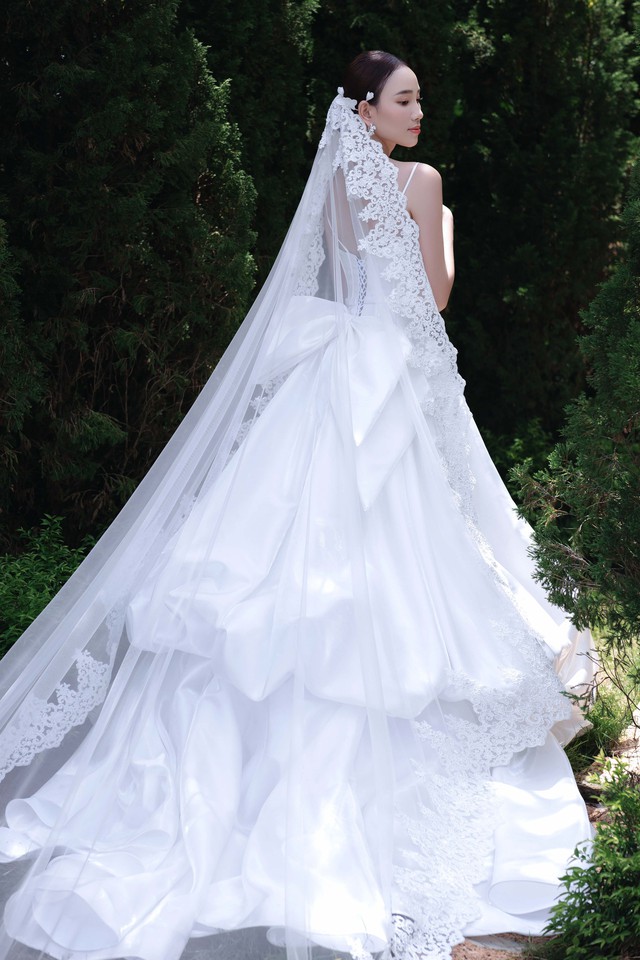 Váy cưới cô dâu 2023, thời thượng và hoàn hảo cho nhiều phong cách khác nhau - Ảnh 12.