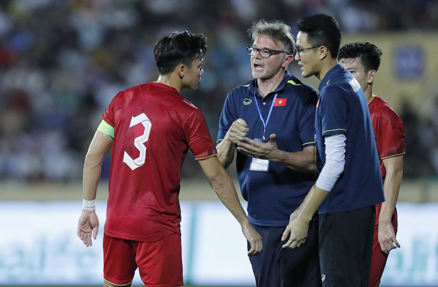 Các đội bóng Đông Nam Á chuẩn bị rầm rộ cho vòng loại World Cup - Ảnh 1.