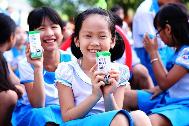 Vì sao Quảng Nam không thể chi 150 tỉ mua sữa học đường cho học sinh? - Ảnh 1.