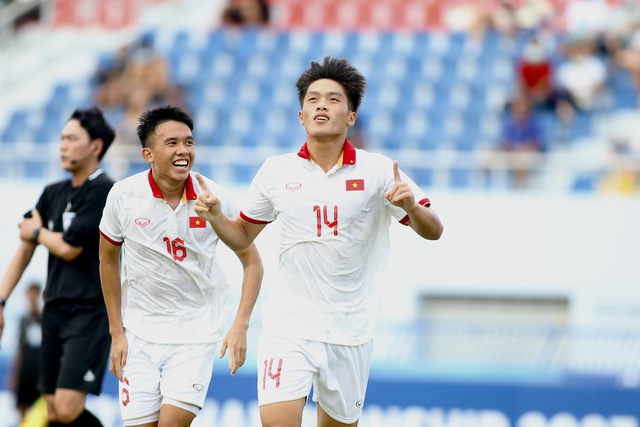 Đè bẹp U.23 Malaysia, U.23 Việt Nam giành vé vào chung kết Đông Nam Á - Ảnh 4.
