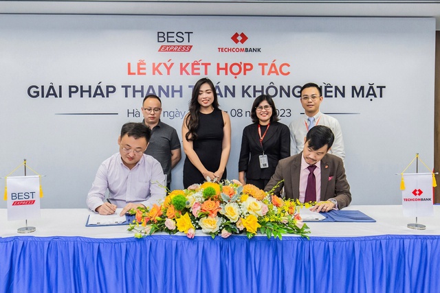 BEST Express Việt Nam hợp tác Techcombank đẩy mạnh giao hàng không tiền mặt - Ảnh 2.