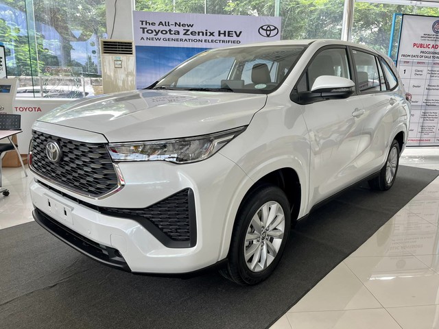 Toyota Innova 2024 rục rịch về Việt Nam, giá lên tới 1,1 tỉ đồng   - Ảnh 1.