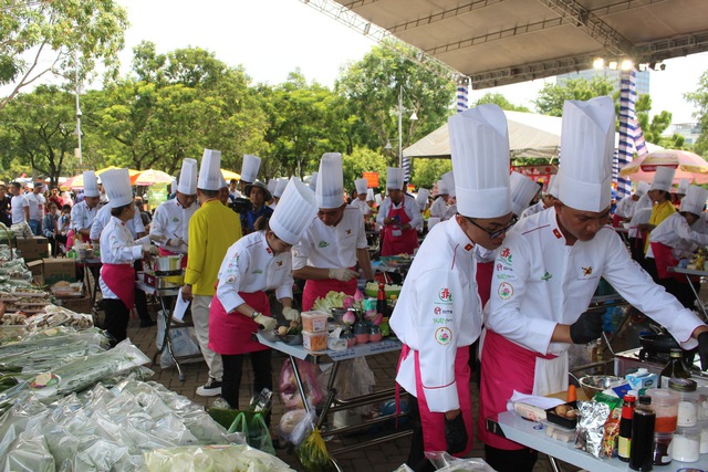 Đại Nghĩa, Dương Ngọc Thái cùng nhiều nghệ sĩ tham gia 'Lễ hội Ẩm thực chay'  - Ảnh 2.