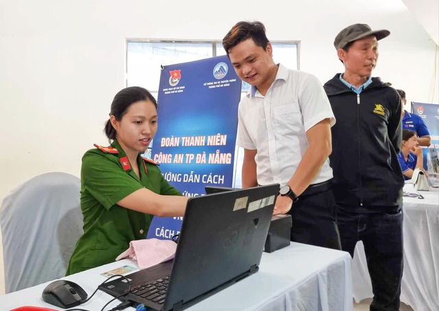 Tuổi trẻ Đà Nẵng sôi động với Festival Thanh niên tiên phong chuyển đổi số  - Ảnh 3.