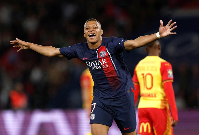 Mbappe lập cú đúp giúp PSG thắng trận đầu tiên tại Ligue 1 - Ảnh 2.