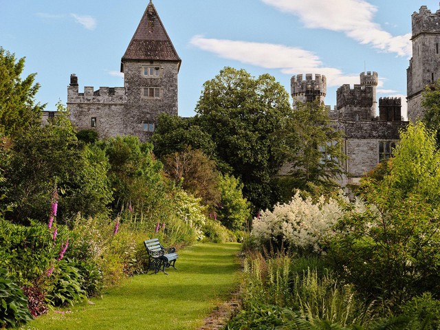 Tham quan khu vườn cực kỳ lãng mạn và thơ mộng tại lâu đài Lismore của Ireland - Ảnh 7.