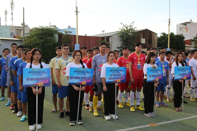 Khai mạc Giải bóng đá Thanh niên công nhân, khu vực Đông Nam bộ - Ảnh 2.