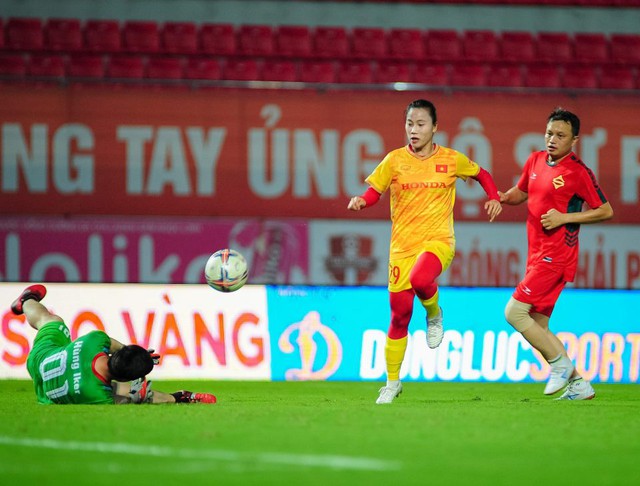 Đội tuyển nữ Việt Nam thắng trận giao hữu đầu tiên ở Hải Phòng  - Ảnh 4.