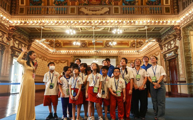 Đăng ký tour tham quan trụ sở HĐND - UBND TP.HCM dịp 2.9 miễn phí thế nào? - Ảnh 2. Đăng ký tour tham quan trụ sở HĐND - UBND TP.HCM dịp 2.9 miễn phí thế nào? - Ảnh 2.