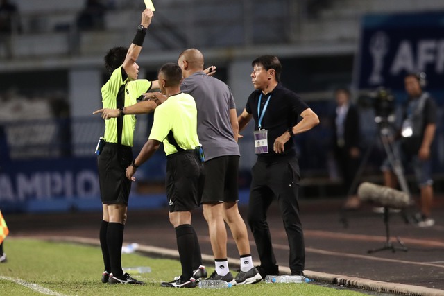 HLV Shin Tae-yong thất vọng, chỉ trích trọng tài khi U.23 Indonesia thua U.23 Việt Nam - Ảnh 1.