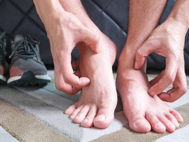4 nguyên nhân phổ biến khiến bàn chân bị ngứa ngáy khó chịu - Ảnh 1.