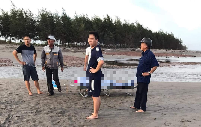 Nam Định: Một nam thanh niên đuối nước khi cùng em trai tắm biển - Ảnh 1.