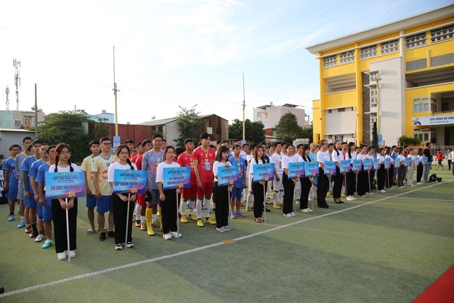 TCP Việt Nam: ‘Tiếp năng lượng tích cực để công nhân nuôi dưỡng đam mê bóng đá’ - Ảnh 1.