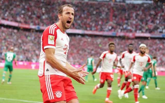 Harry Kane tỏa sáng với cú đúp, đồng đội tại Bayern Munich hết lời khen ngợi - Ảnh 2.