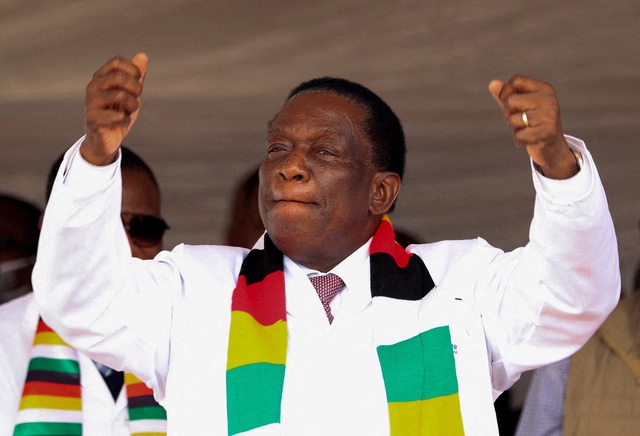 Tổng thống Zimbabwe được tuyên bố thắng cử, phe đối lập bác bỏ kết quả - Ảnh 1.