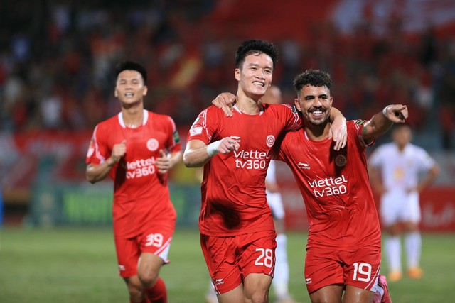 Cầu thủ nào xuất sắc nhất V-League 2023 ? - Ảnh 1.