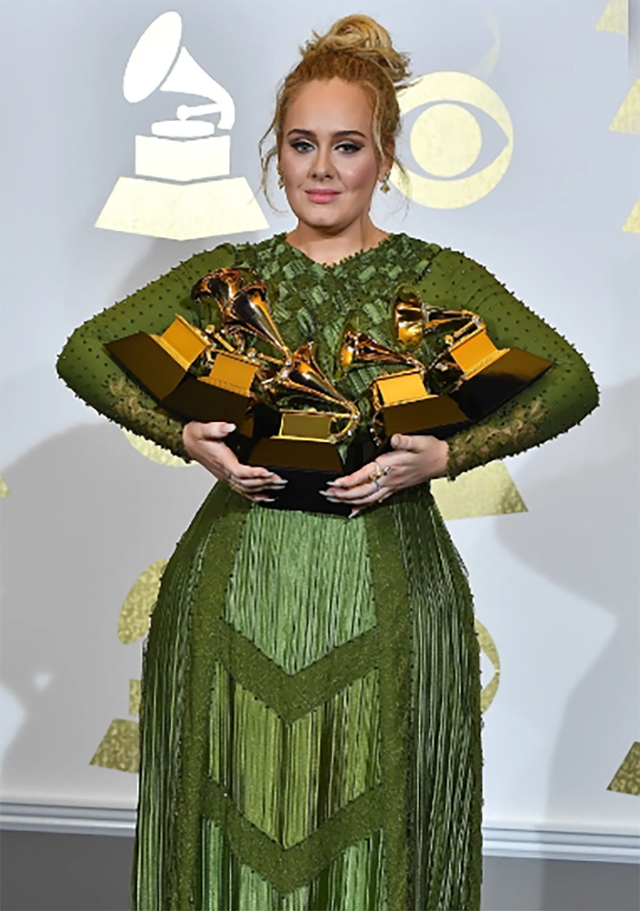 Adele tiết lộ từng gục ngã ở hậu trường khi diễn tại Las Vegas - Ảnh 2.