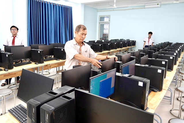TP.HCM trước áp lực thiếu trường lớp - Ảnh 2. TP.HCM trước áp lực thiếu trường lớp - Ảnh 2.
