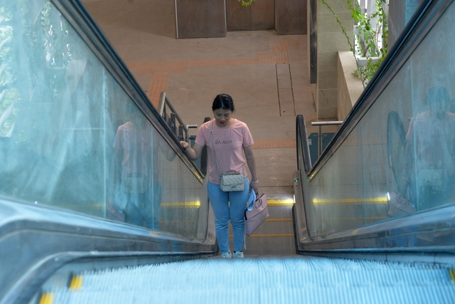 Bên trong nhà ga tuyến metro 34.800 tỉ đồng ở Hà Nội - Ảnh 4.