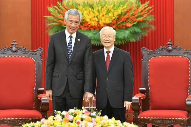 Tổng Bí thư Nguyễn Phú Trọng tiếp Thủ tướng Lý Hiển Long - Ảnh 2.