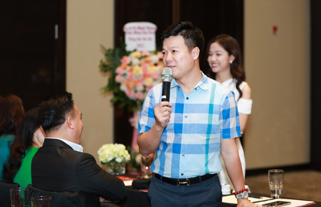 'Madame Vịt' Khánh Linh tiết lộ từng 'trái ý' giám khảo Tiếng hát Hà Nội - Ảnh 2. 'Madame Vịt' Khánh Linh tiết lộ từng 'trái ý' giám khảo Tiếng hát Hà Nội - Ảnh 2.