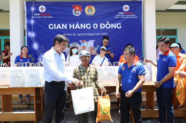 Hoạt động trao gửi yêu thương đến với học sinh tại tỉnh Đắk Lắk và Đắk Nông - Ảnh 5.
