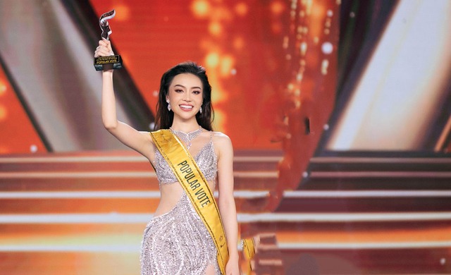 Top 10 Miss Grand Vietnam 2023 trải lòng về sự cố té ngã trong đêm chung kết - Ảnh 2.