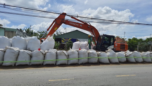 Rối cát lấp tại công trường Dự án cầu Rạch Miễu 2 - Ảnh 2.